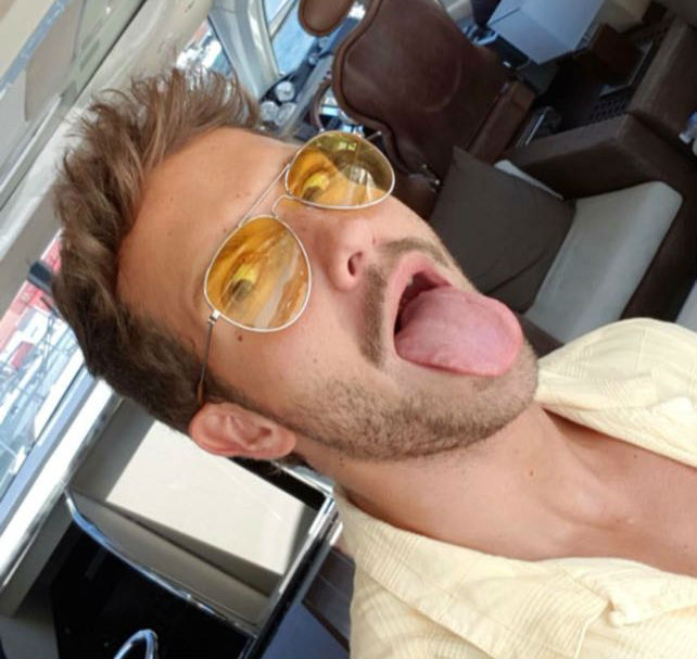 lentes amarillos hombre