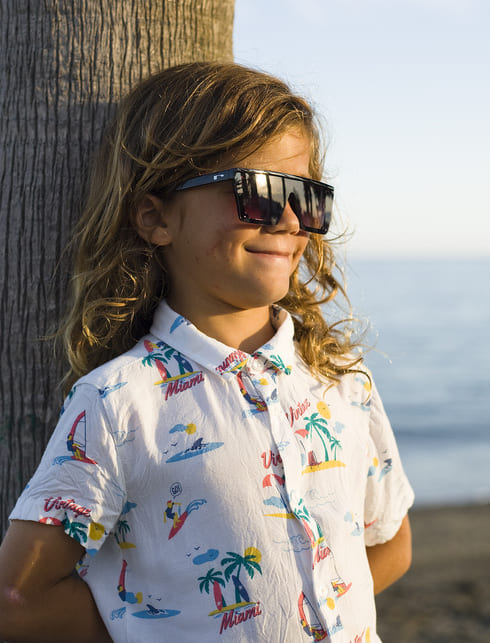 Qué ropa y gafas de sol infantiles se llevan en esta primavera-verano