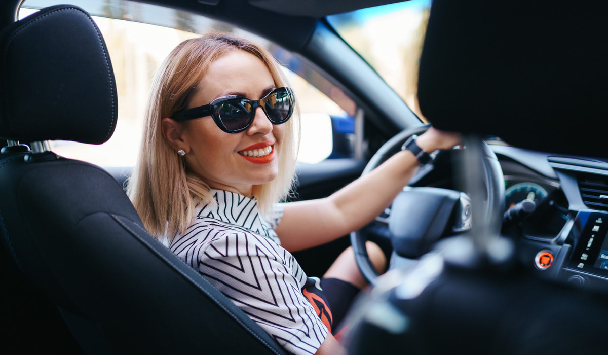 Normativa DGT gafas de sol para conducir